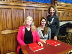 From left, Pink Shoe Club Helene Martin Gee, joins Women Impacting Public Policy Chair of the Board Jennifer Bisceglie (center) and WIPP Founder and President Barbara Kasoff, in London to sign agreement to launching WIPP International. Bisceglie will serve as President of WIPP International. (PRNewsFoto/Women Impacting Public Policy)