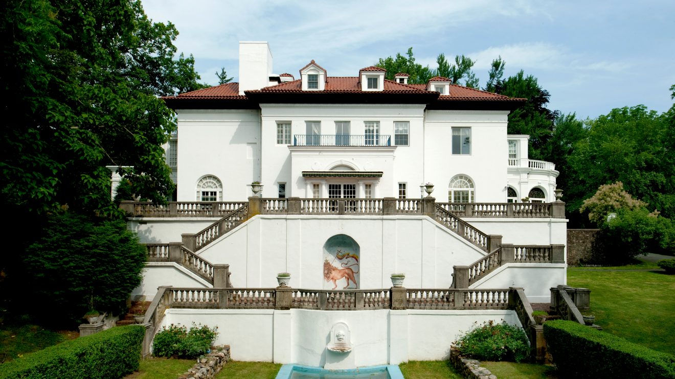 Madam C.J. Walker’s Renowned 100-Year-Old Estate Gets Acquired - Lioness Magazine