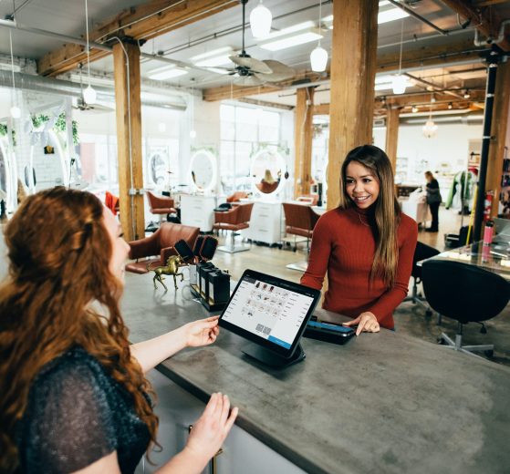 employee assisting customer