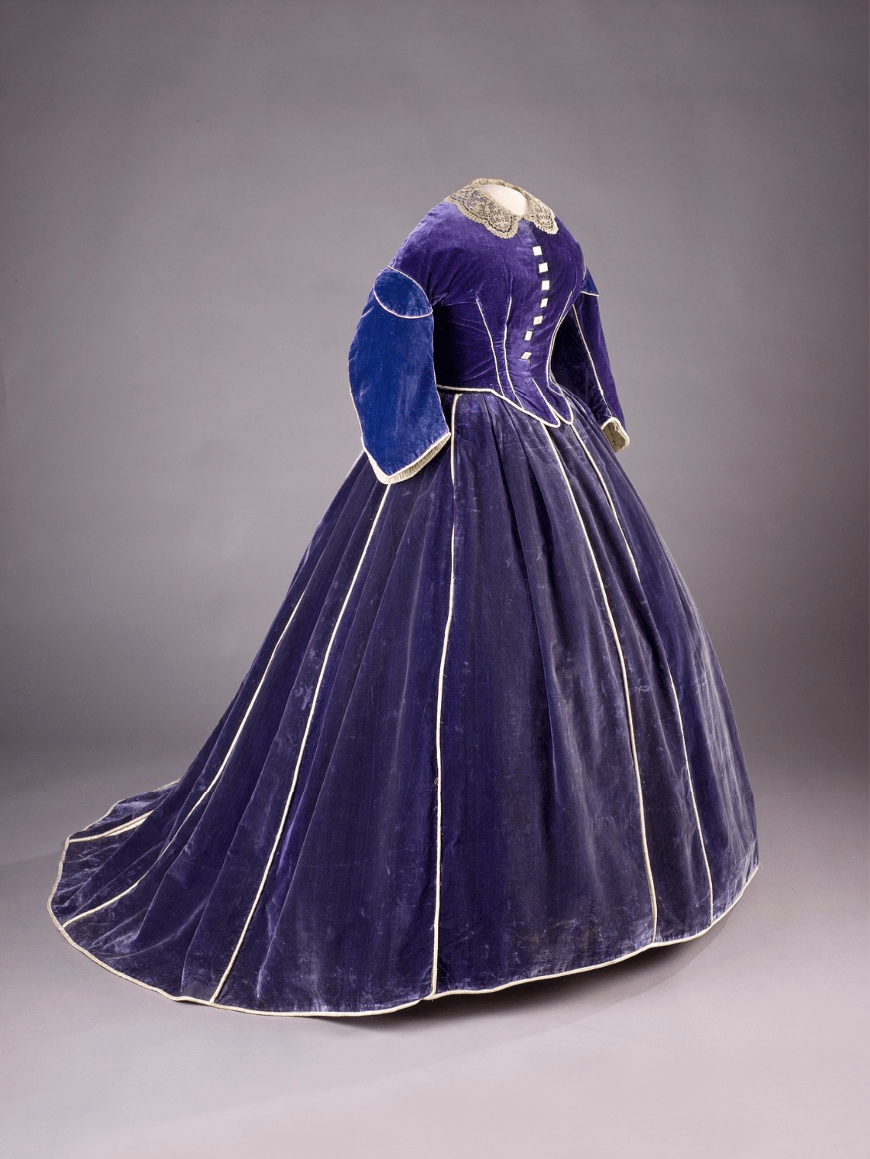 Dress of Mary Lincoln by Elizabeth Keckley   NMAH 1359703 1
