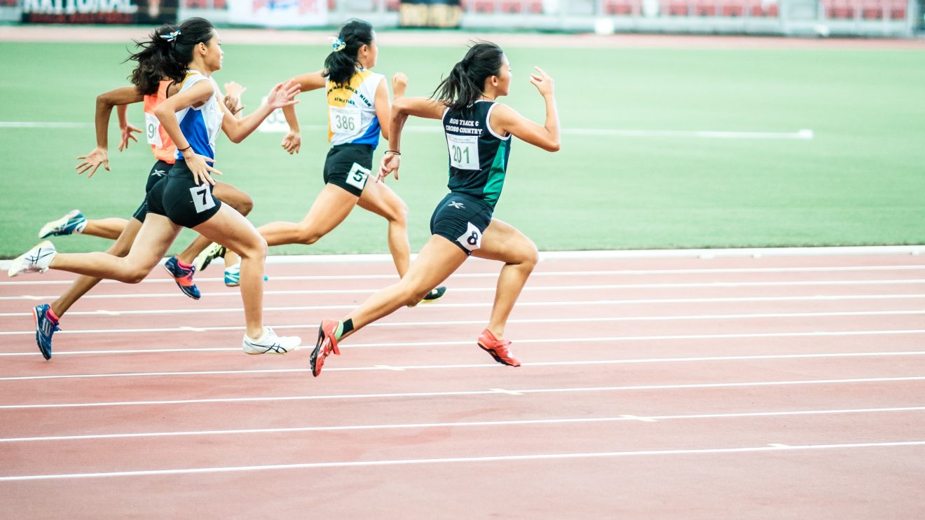 Women's sports-women running track
